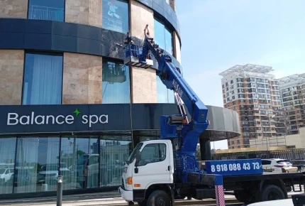 Мойка фасада здания